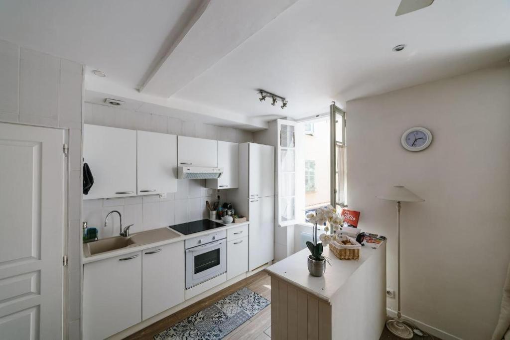 Tt Equipe Parking Coeur Apartment Sanary-sur-Mer